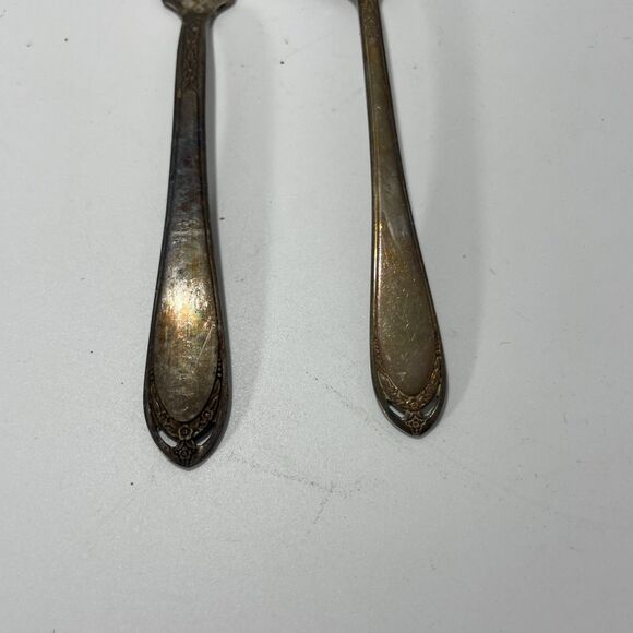 Vintage 1847 Rogers Bros IS Silverplate Flatware Spoon & Butter Spreader - Picture 3 of 8